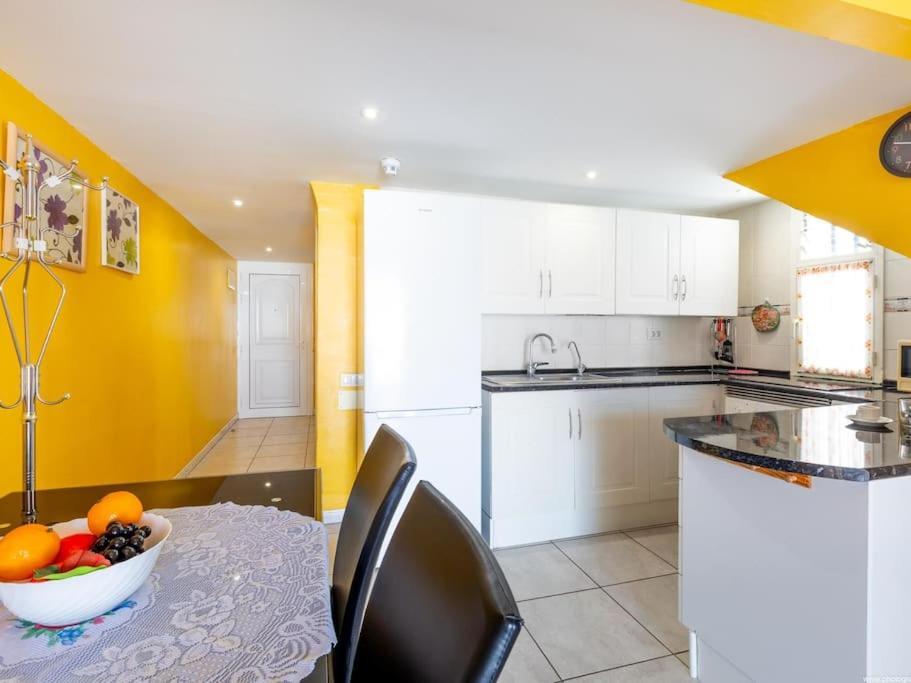 52 Vivid Chipeque Cristianos Apartamento Los Cristianos (Tenerife)